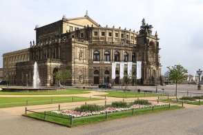 Semper Oper, Theaterplatz, Dresden, Sachsen, Saxony, Germany, fotoeins.com
